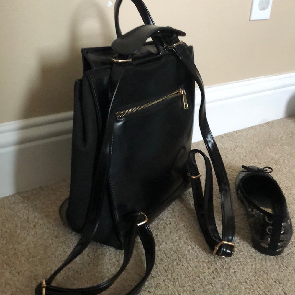 Backpack - Picture 2 of 2